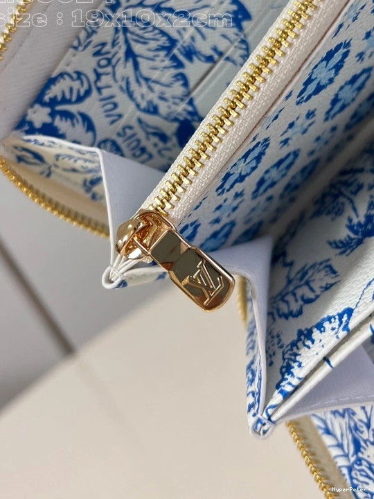 ZIPPY LOUIS VUITTON WALLET-10*20*2 cm 0804